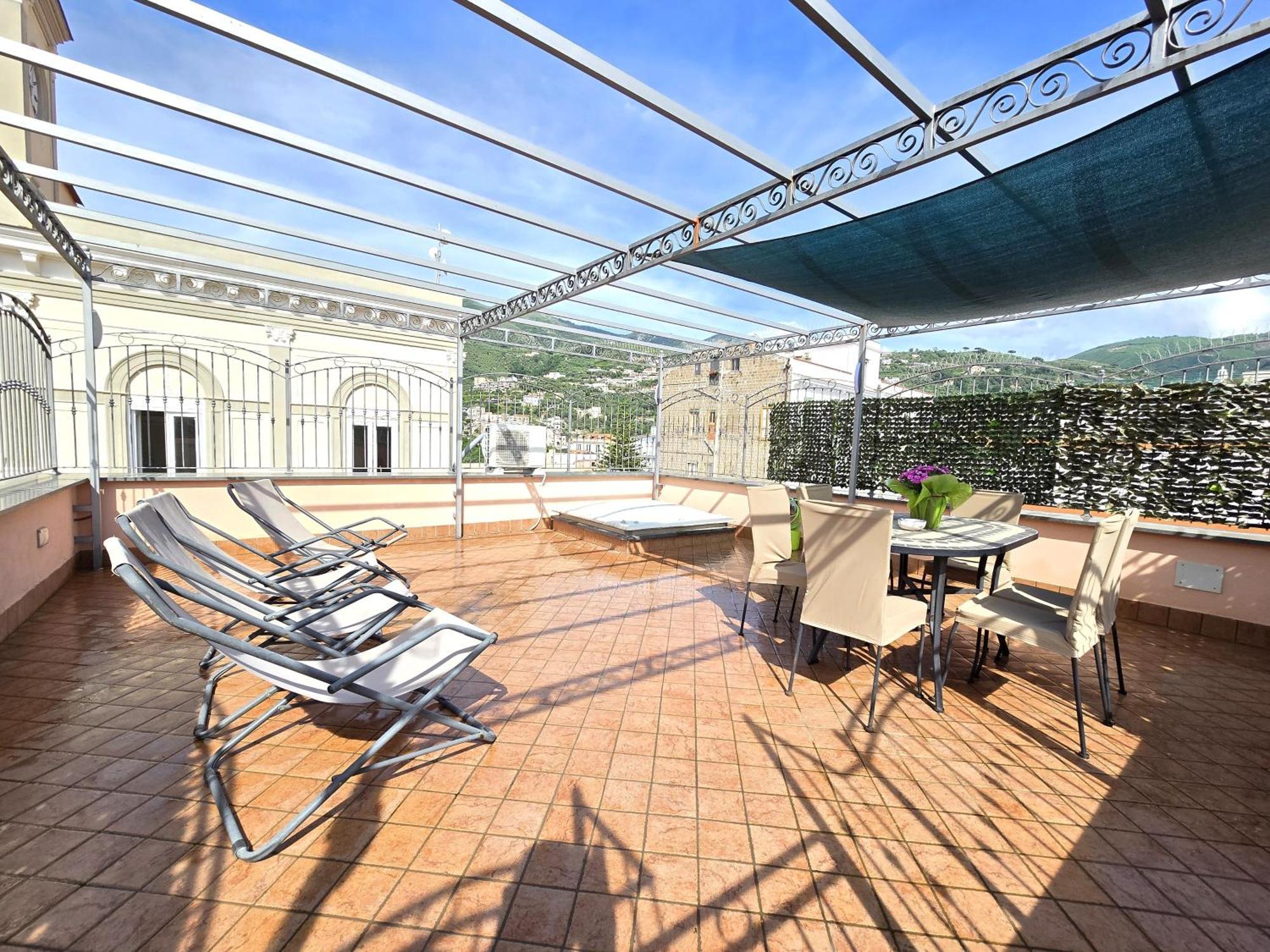 Starview Apartment - Comfy Apt By The Center Vico Equense Exterior photo